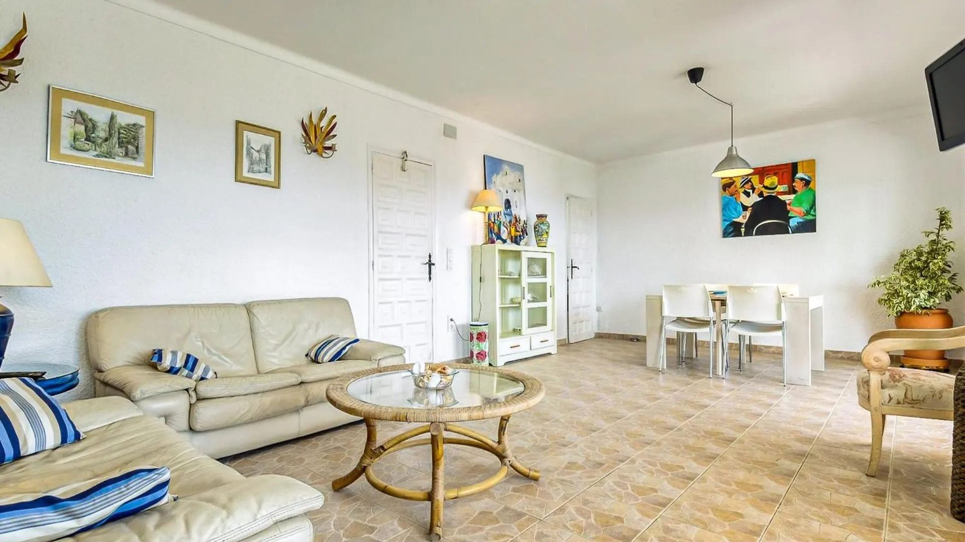 Beautiful Apartment With View Roses 0*,